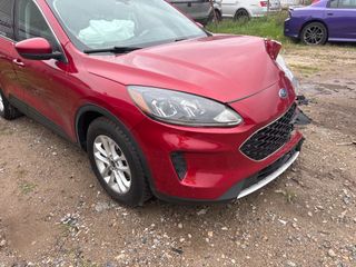 2021 Ford Escape SE - Exterior Front Right Corner Image